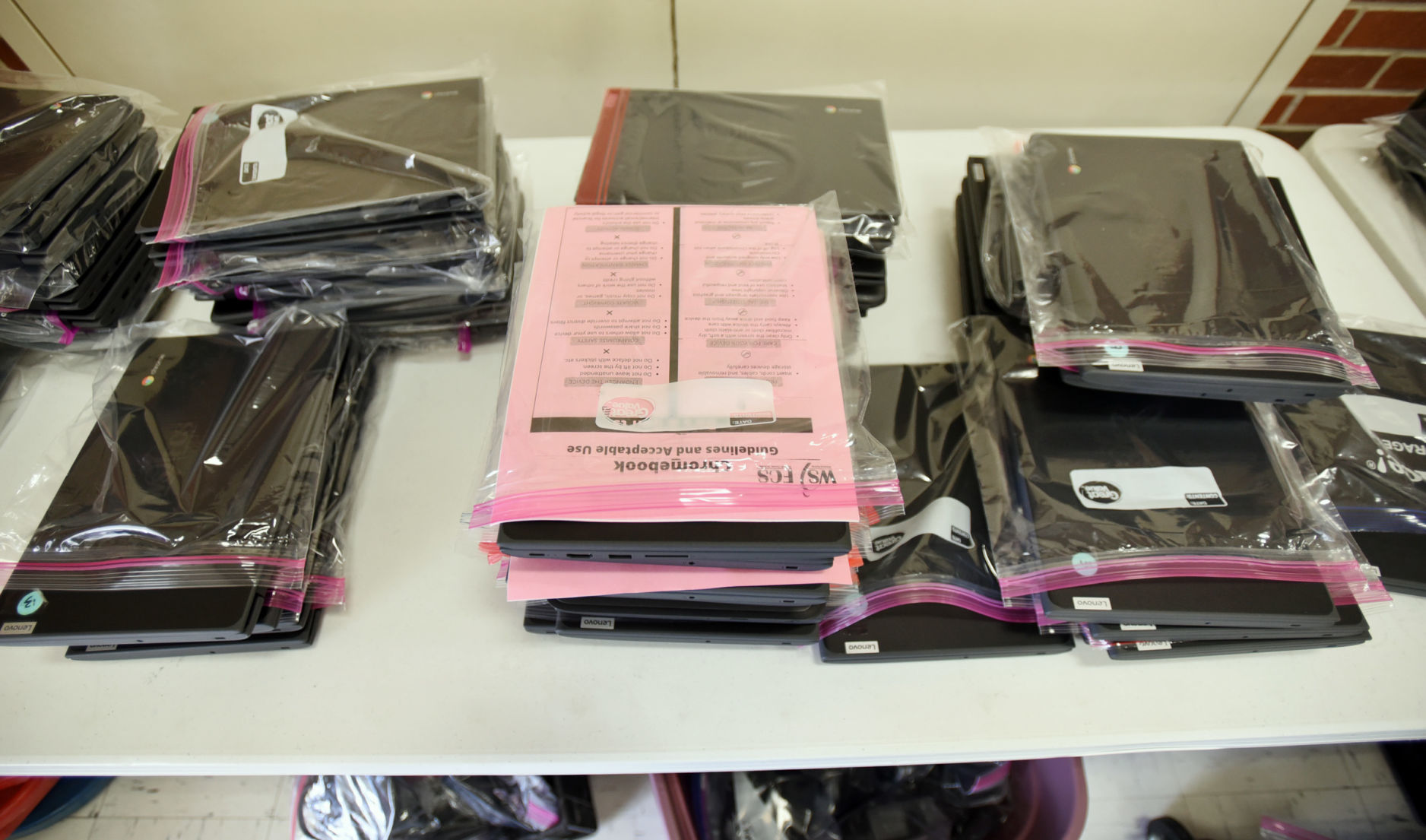Griffith Elementary device pick-up